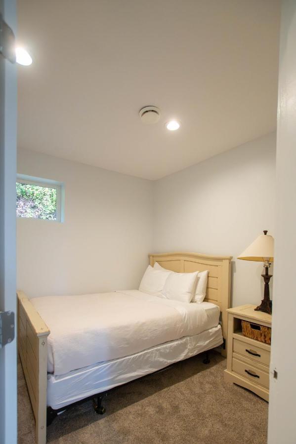 Private Mountainside Home 칠리왝 외부 사진